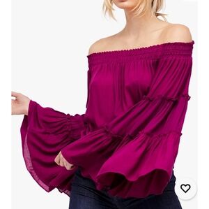 Free People Feee Spirit Off The Sholder Top Size  M